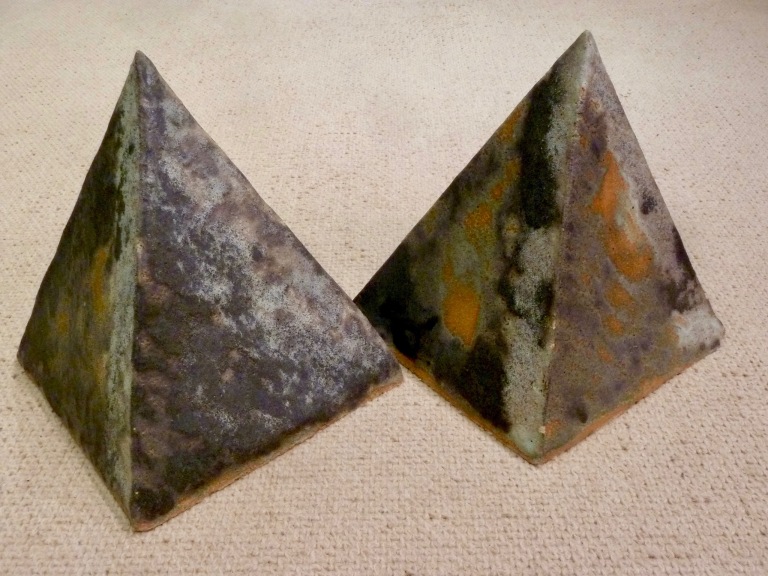Pair of Garden Pyramids, moss glaze, stoneware, 25x25x29cm